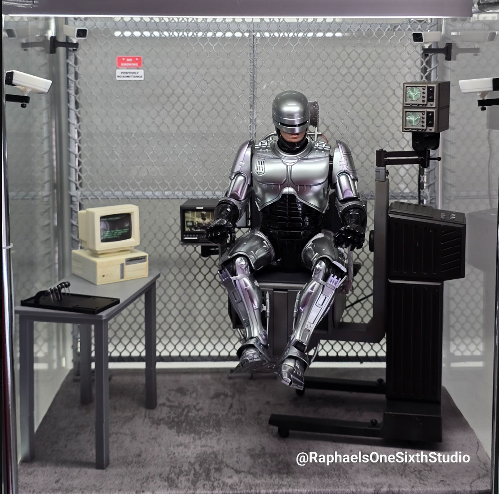 Robocop In Chair Diorama Set